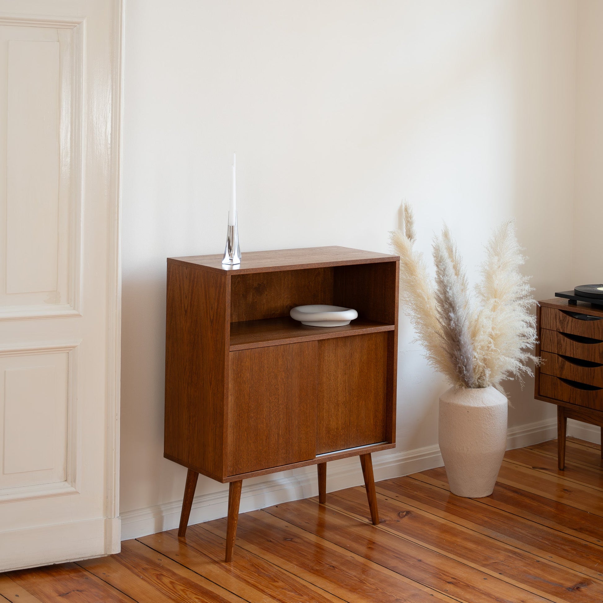 komoda HIGHBOARD - Pastform Furniture