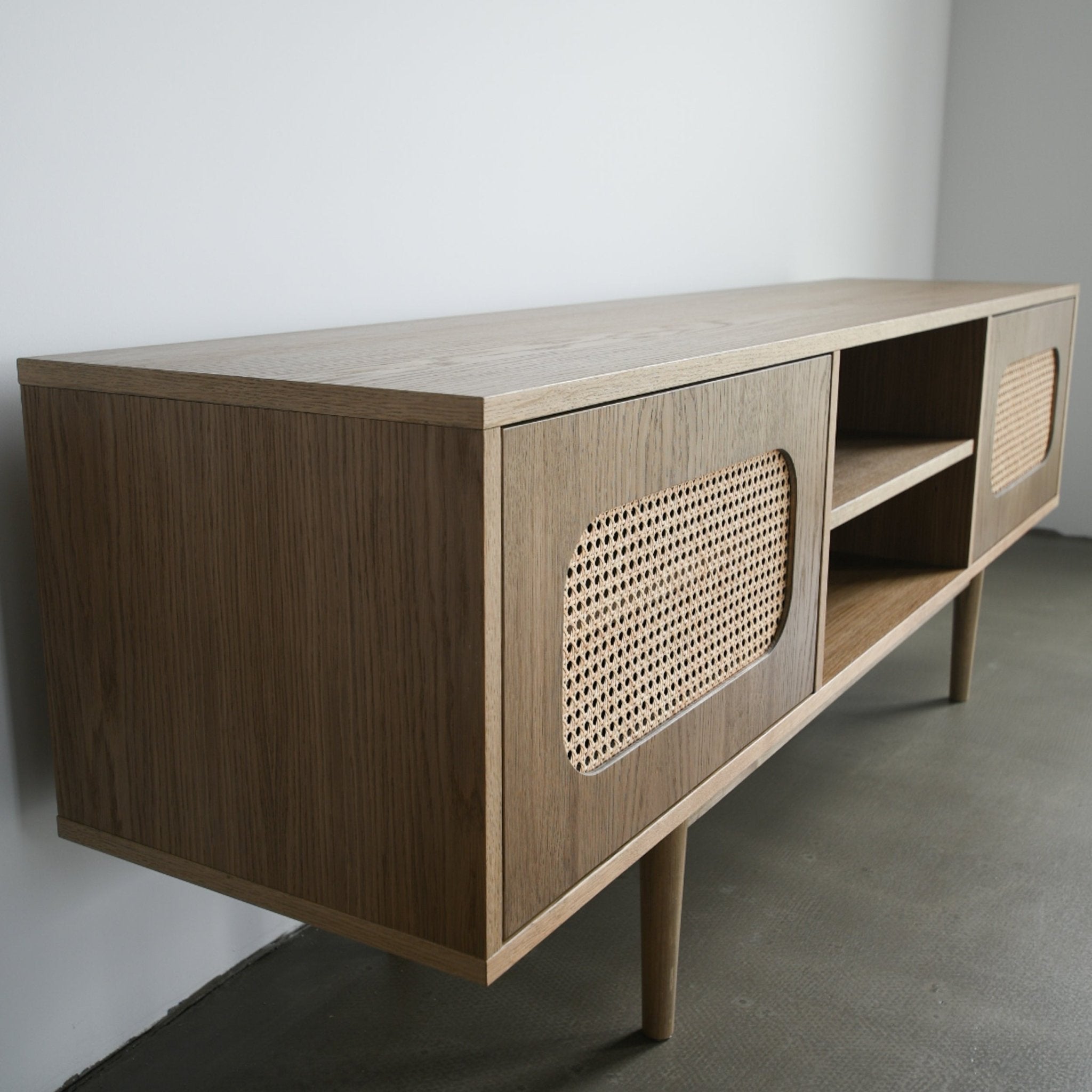Komoda JUPIA - Pastform Furniture
