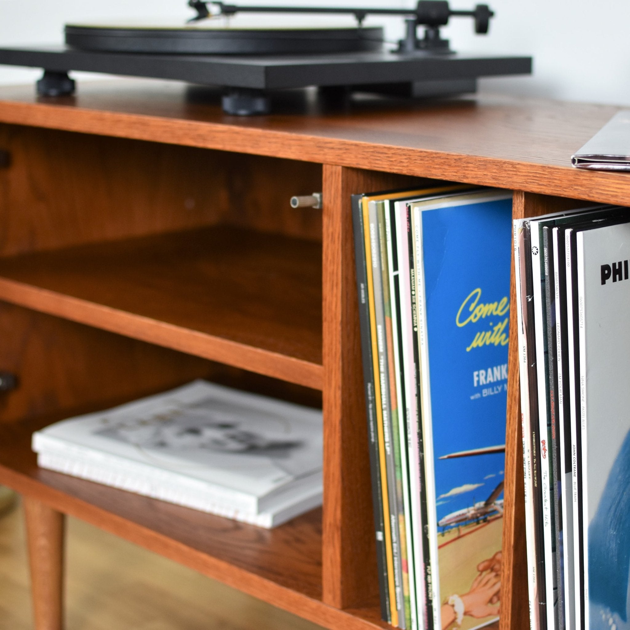 Komoda TV MINI VINYL - Pastform Furniture